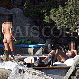 Berlusconi Fotos Mansão Condidados Pelados Nus